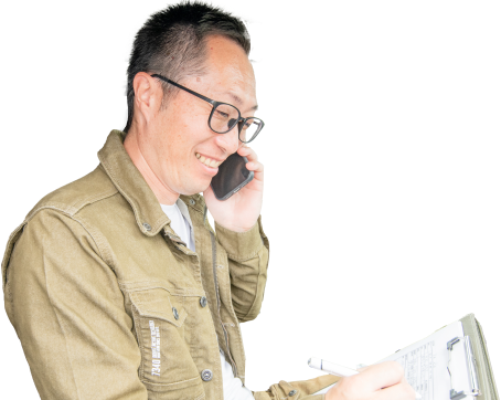 ReLIFE住設代表が電話対応している様子