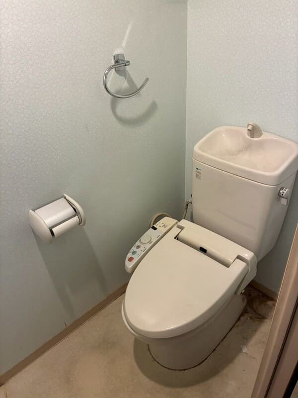神奈川県横浜市_トイレリフォーム_施工前