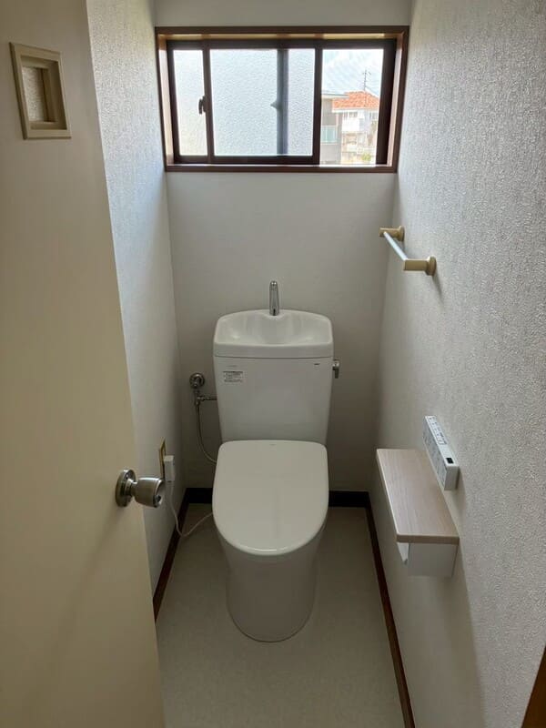 東京都町田市_トイレリフォーム2F_施工後