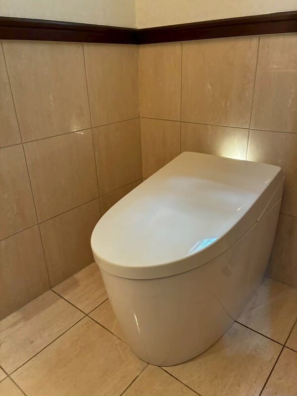 神奈川県横浜市_トイレウィシュレット追加_施工前