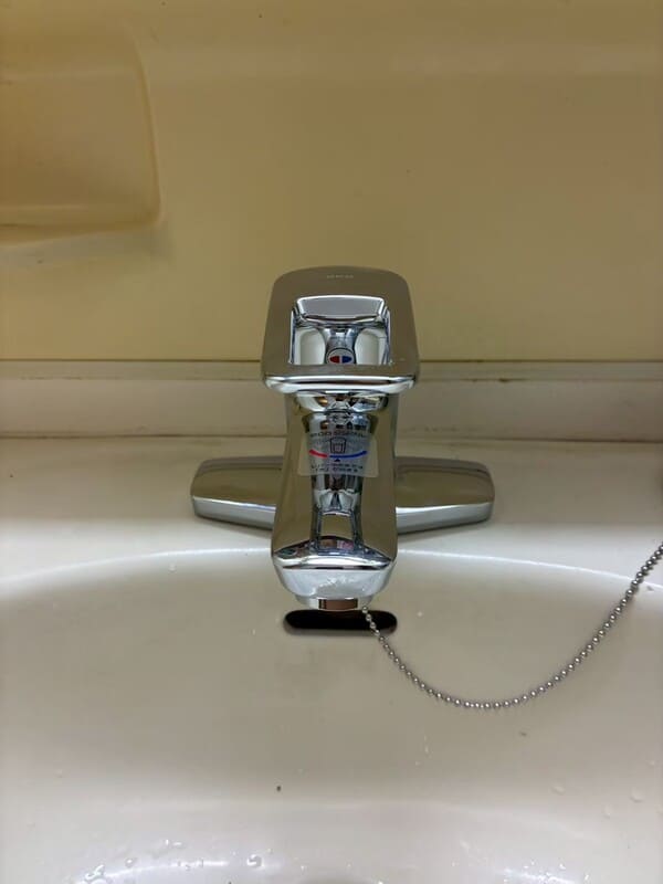 神奈川県横浜市_洗面台水栓交換_施工後