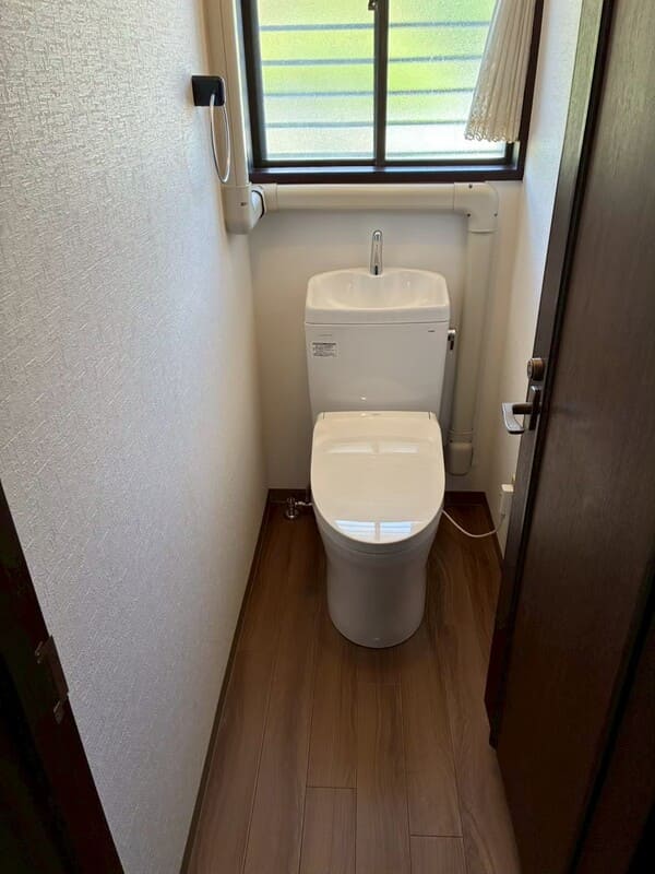 神奈川県横浜市_トイレリフォーム2F_施工後