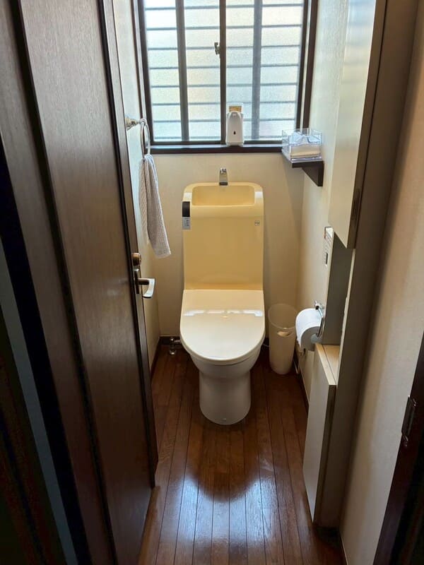 神奈川県横浜市_トイレリフォーム1F_施工前