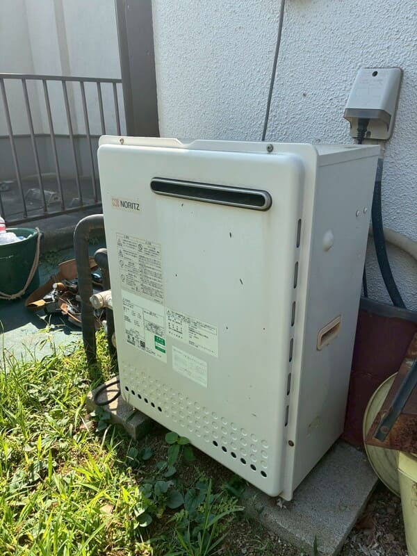 神奈川県横浜市_給湯器交換_施工前