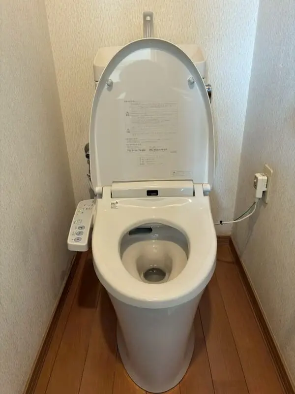 TOTO｜ウォシュレット一体型タイプZJ1｜掃除がしやすい一体型トイレ