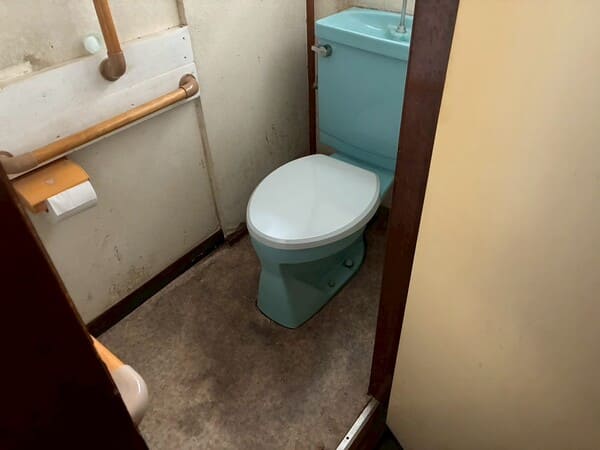 神奈川県横浜市_トイレ交換_施工前