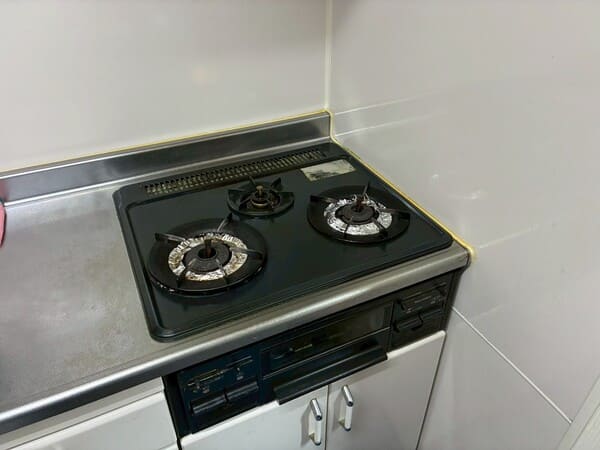 神奈川県座間市_コンロ交換_施工前