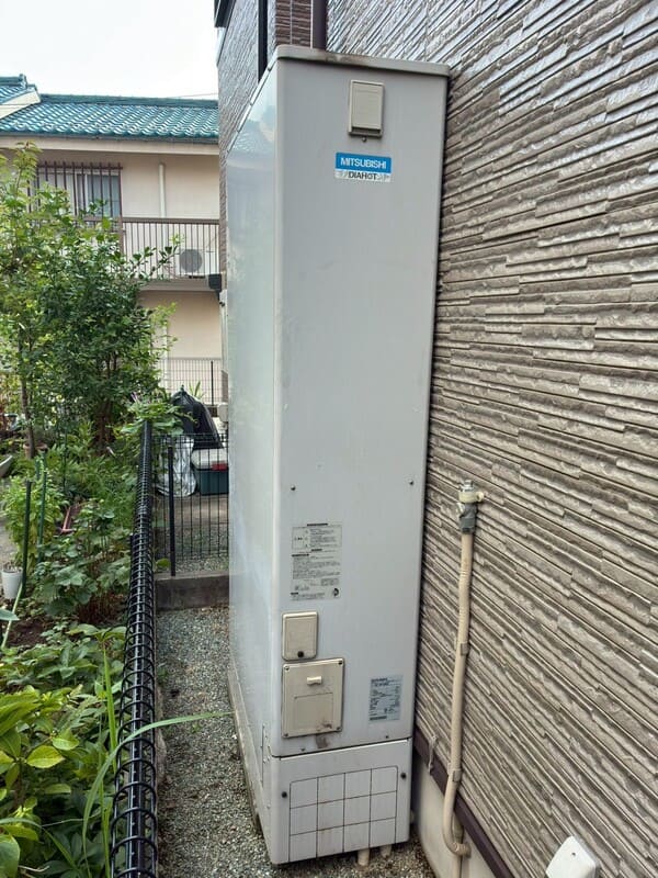 神奈川県横浜市_エコキュート交換_施工前