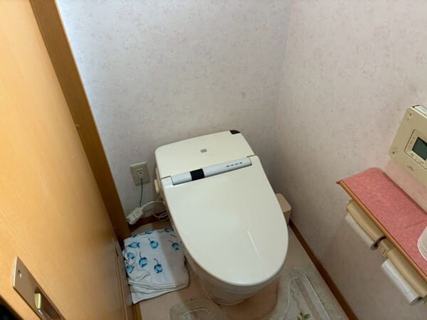 神奈川県横浜市_トイレ本体交換_施工前