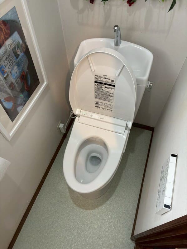 神奈川県横浜市_トイレ交換1F_施工後