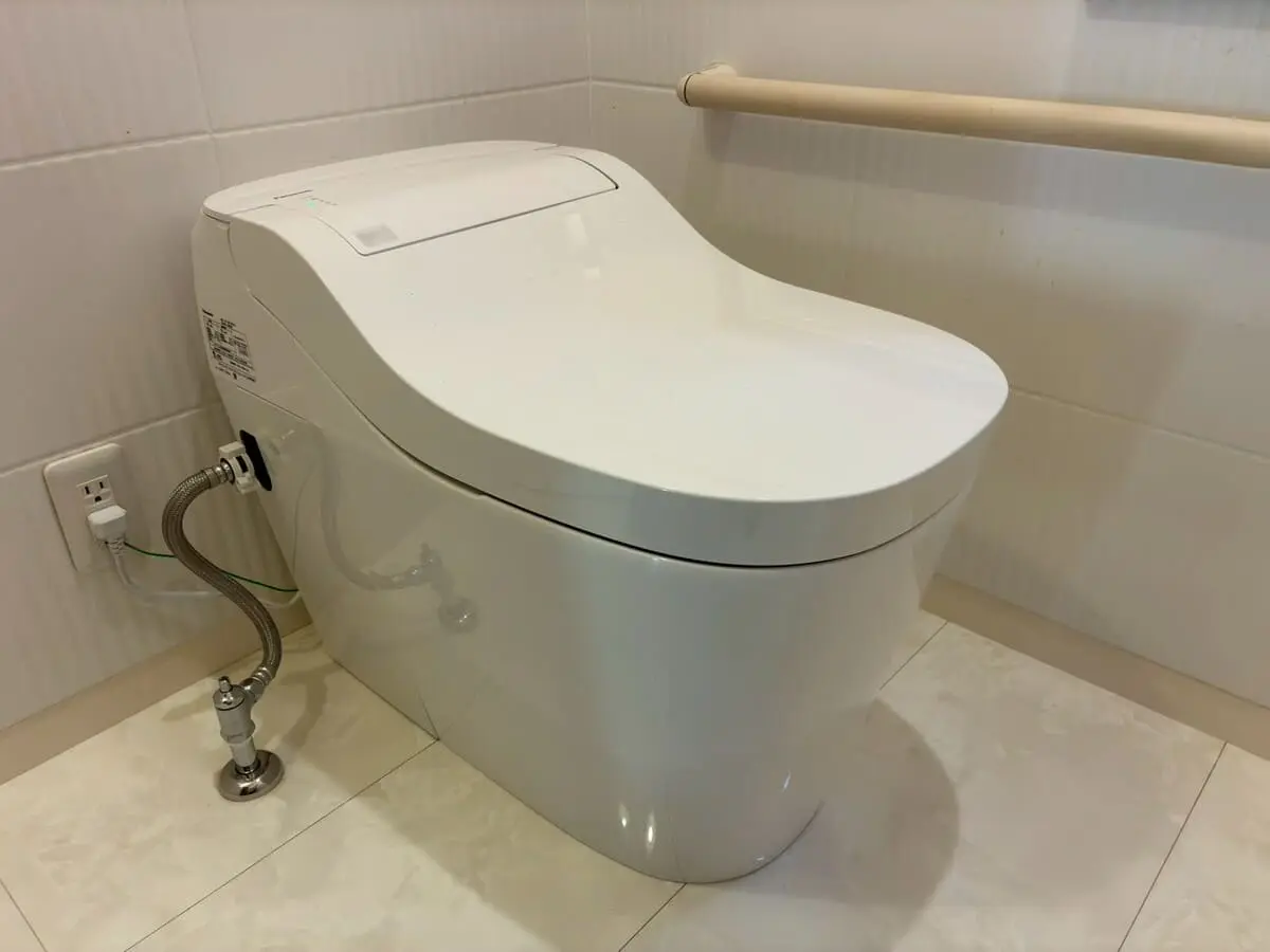 TOTO｜ウォシュレット一体型タイプZJ1｜掃除がしやすい一体型トイレ