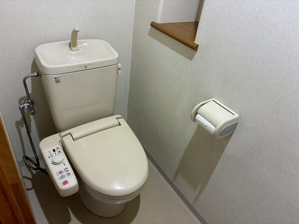 神奈川県横浜市_トイレ交換_施工前