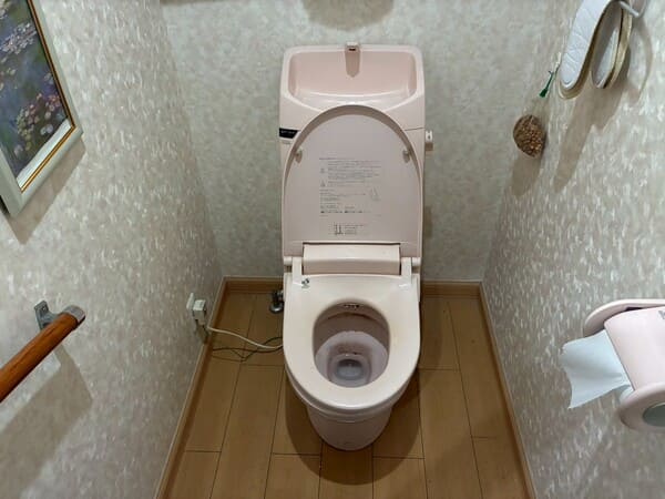 東京都町田市_トイレ本体交換2_施工前