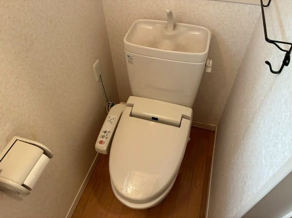 神奈川県横浜市_トイレ交換_施工前