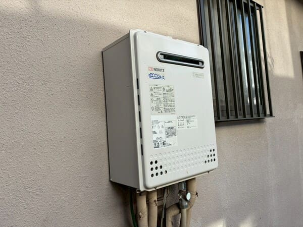 神奈川県横浜市_給湯器交換_施工前