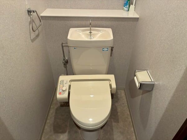 神奈川県横浜市_トイレ交換_施工前_