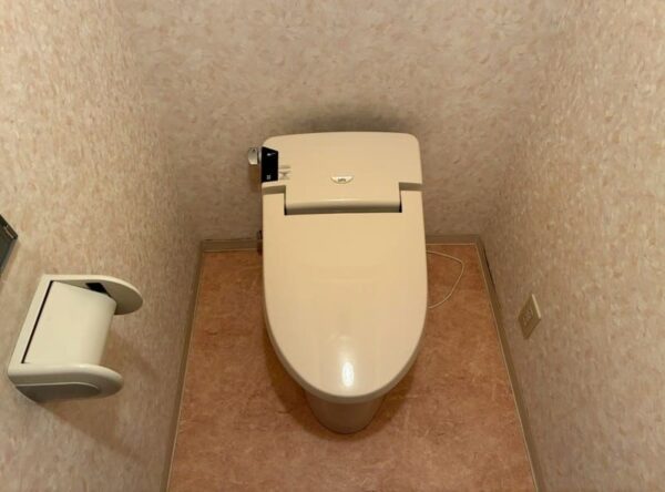 神奈川県横浜市_トイレ交換_施工前